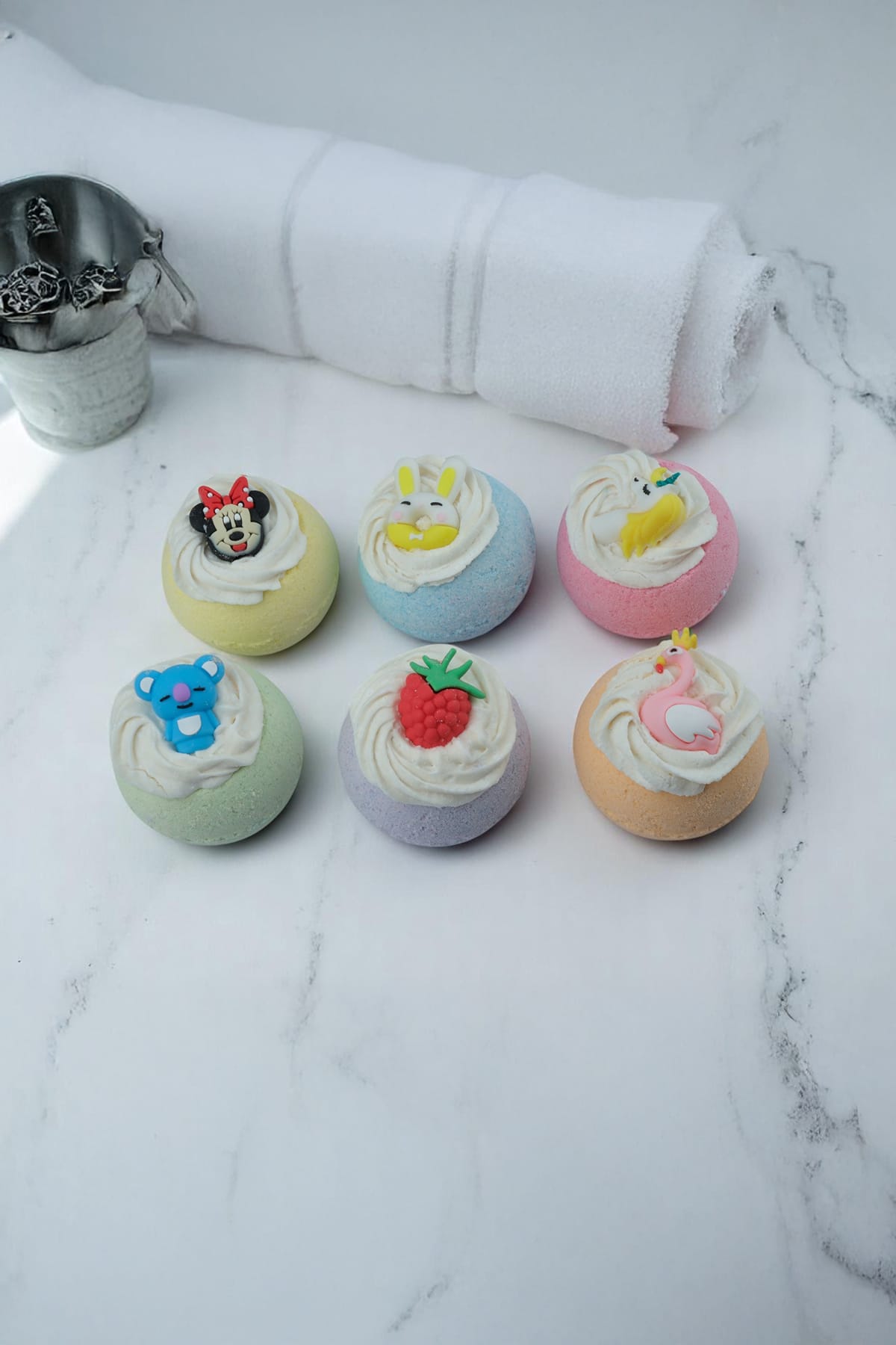 Cupcake Banyo Bombası 6’lı (85gr) – Oyuncaklı Premium Pedikür Seti