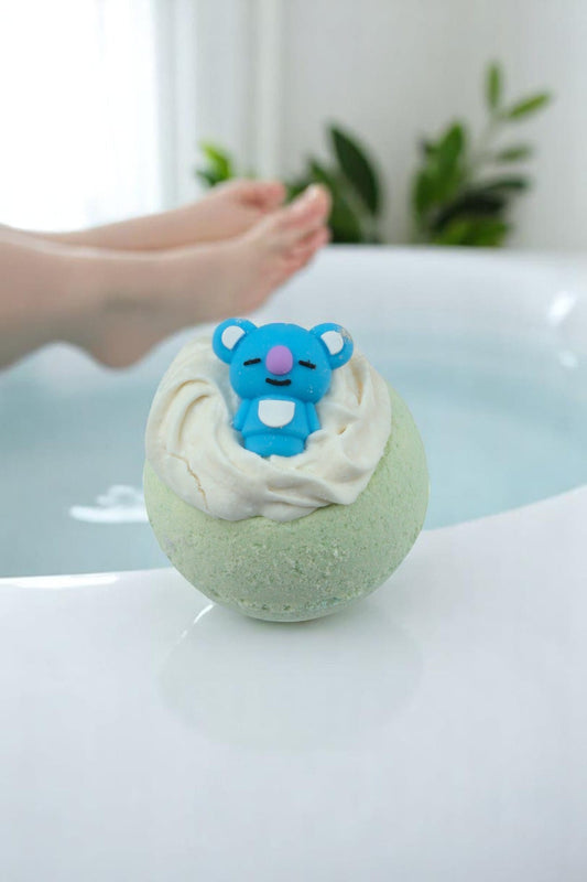 El Yapımı Cupcake Banyo Bombası 135/145gr – Hanımeli Kokulu, Oyuncaklı